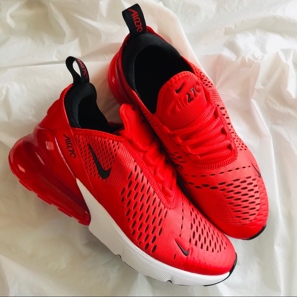 NWT Nike Air Max 270 Red - Picture 2 of 8
